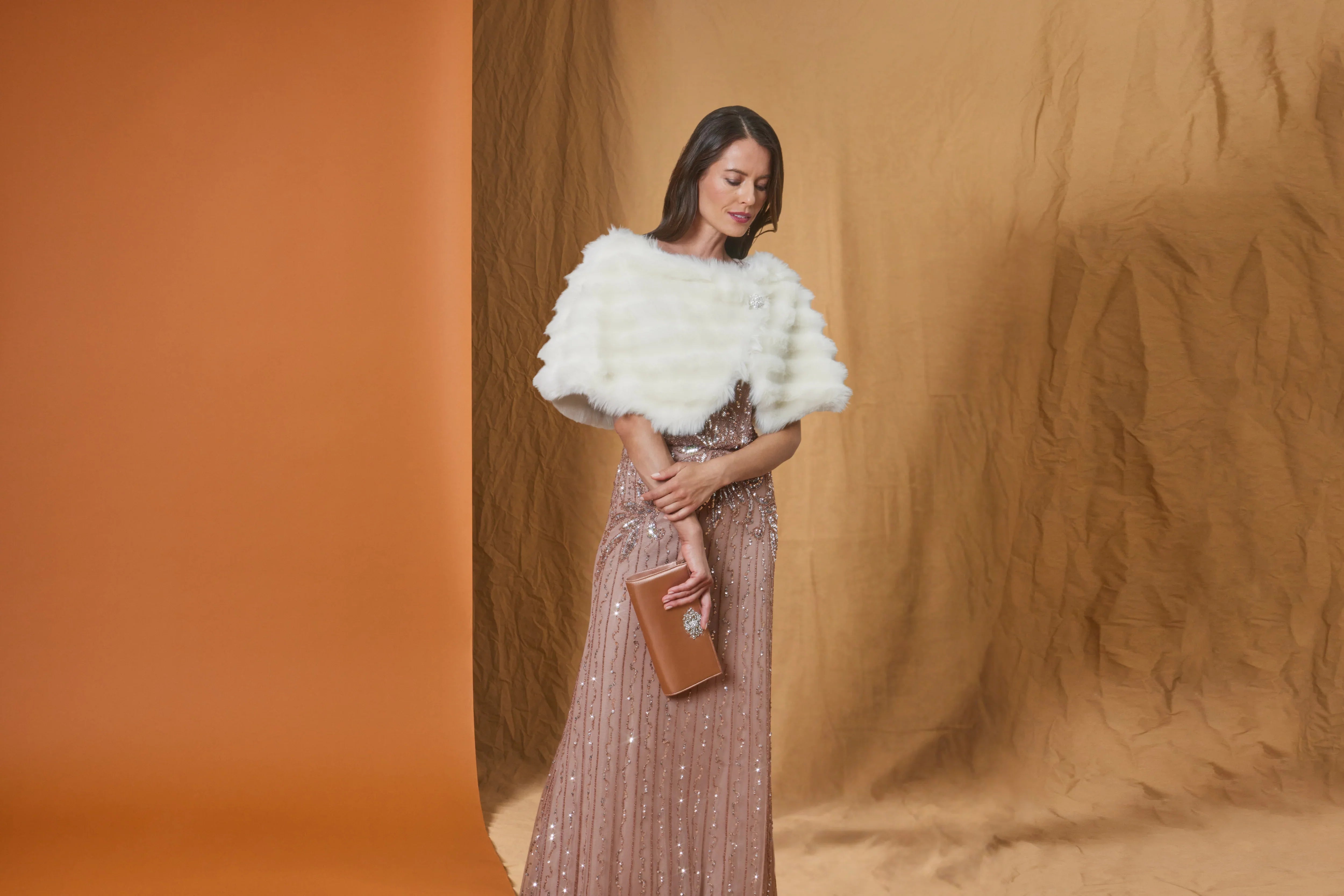 A Guide to Mother of the Bride Trends for Fall and Winter: Embrace Elegance and Warmth