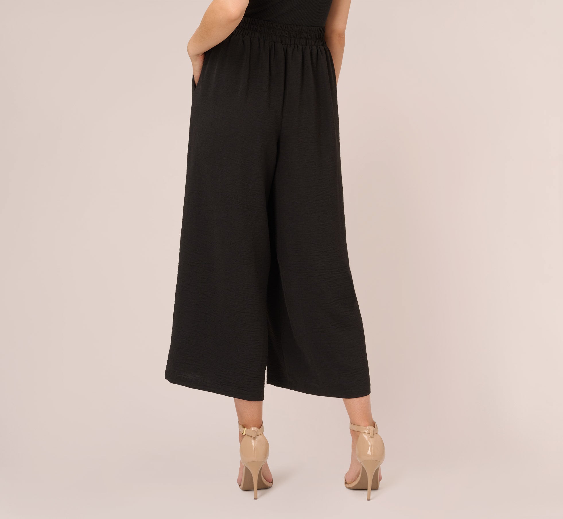 Cropped Pants With Wide Legs In Black Adrianna Papell