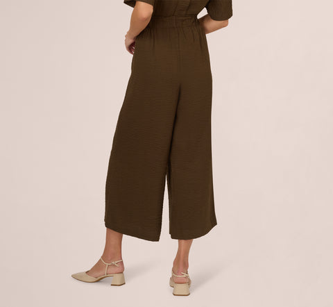 Wide Leg Crinkle Pull On Cropped Pant In Chocolate Walnut