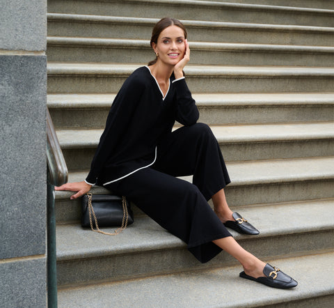 V Neck Pullover Sweater With Contrast Tipping In Black Ivory