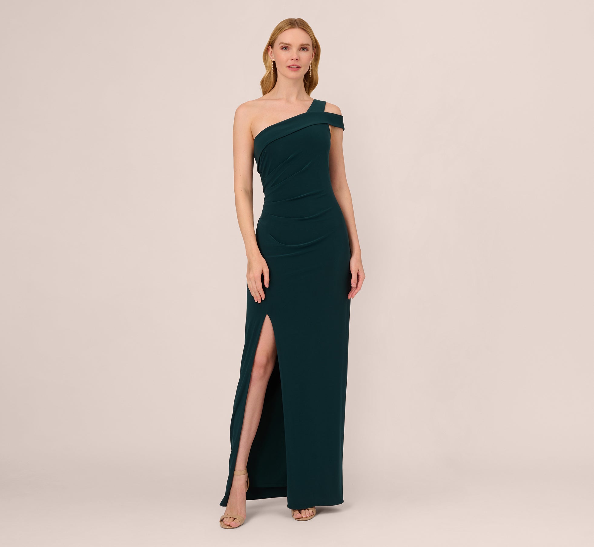 One shoulder column outlet gown