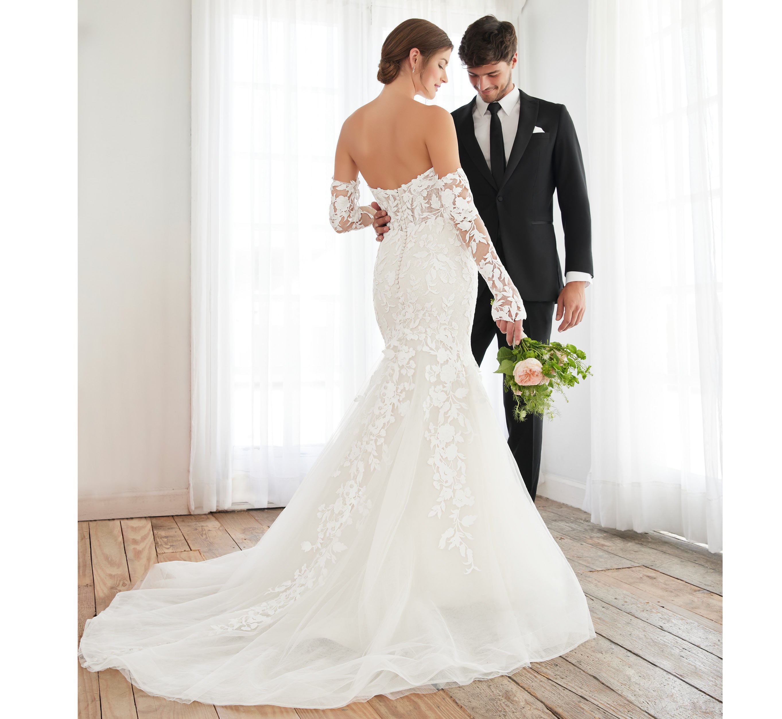 Lace And Tulle Strapless Mermaid Gown With Detachable Sleeves In