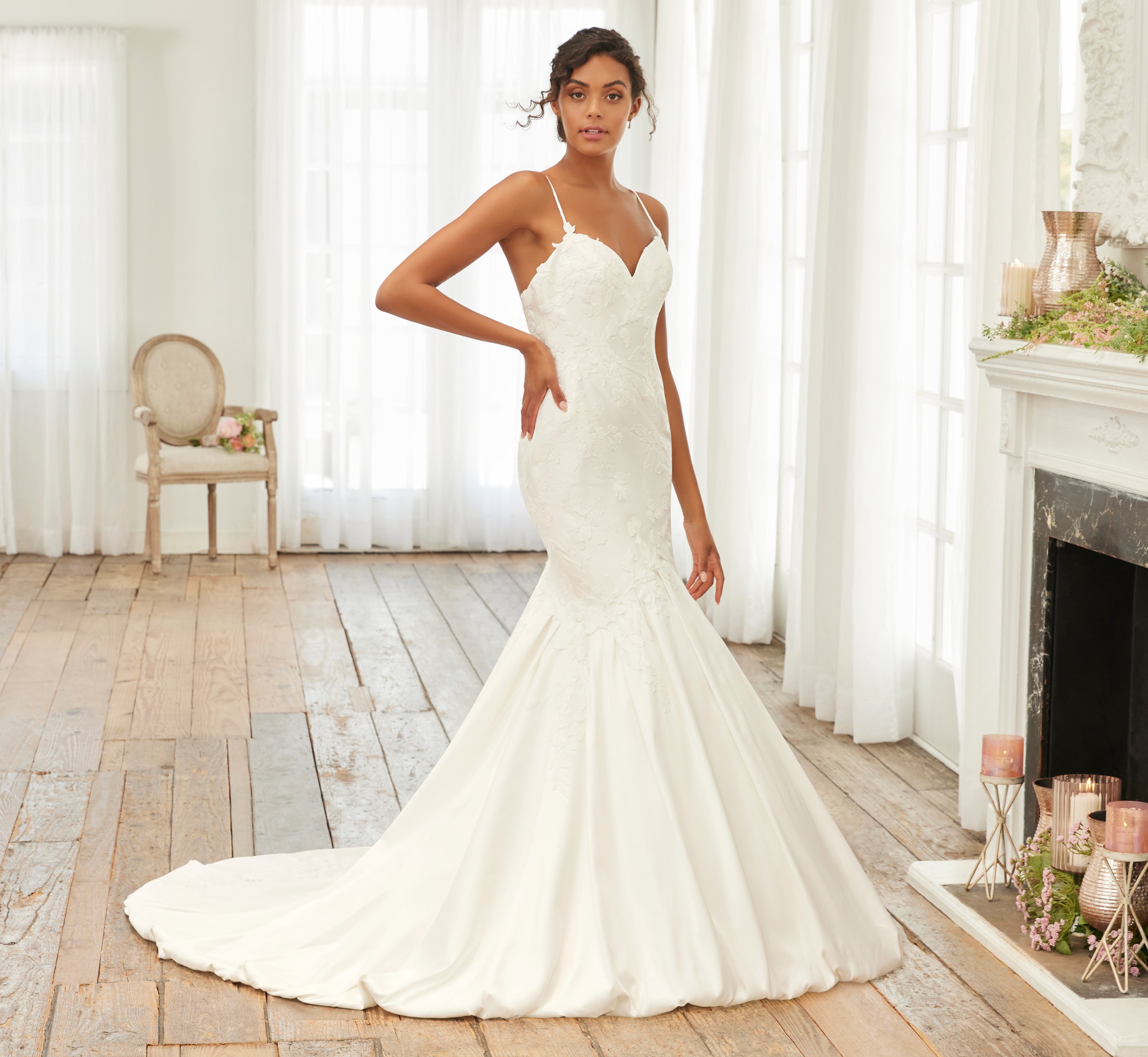 Lace And Mikado Gown With Train In Ivory Adrianna Papell